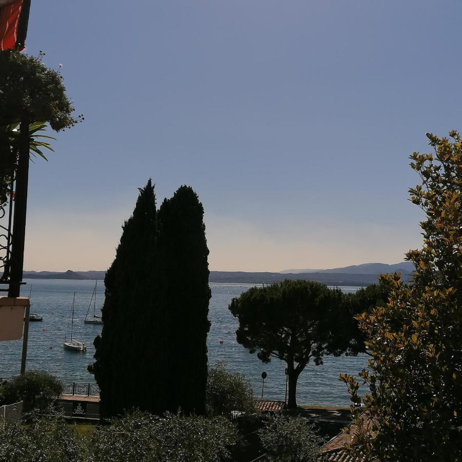 New Marina Apartments Torri Del Benaco Exterior foto