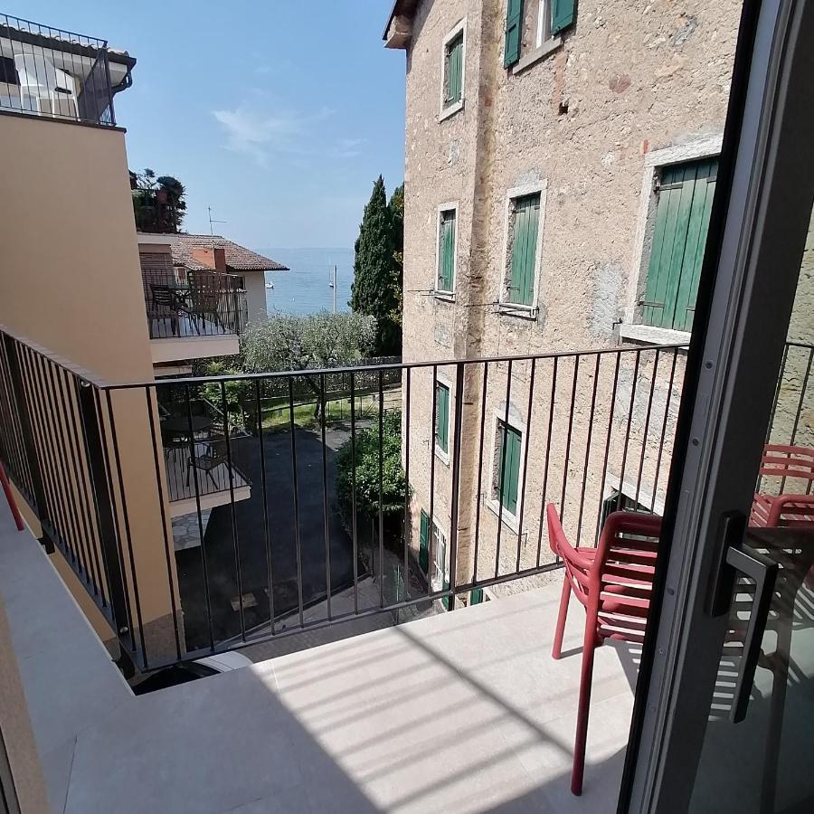 New Marina Apartments Torri Del Benaco Exterior foto